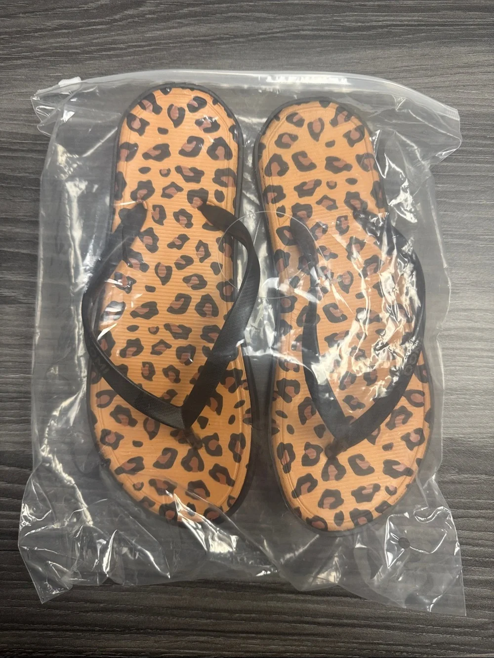 Leopard Print Flip Flop Sandals - Black Straps